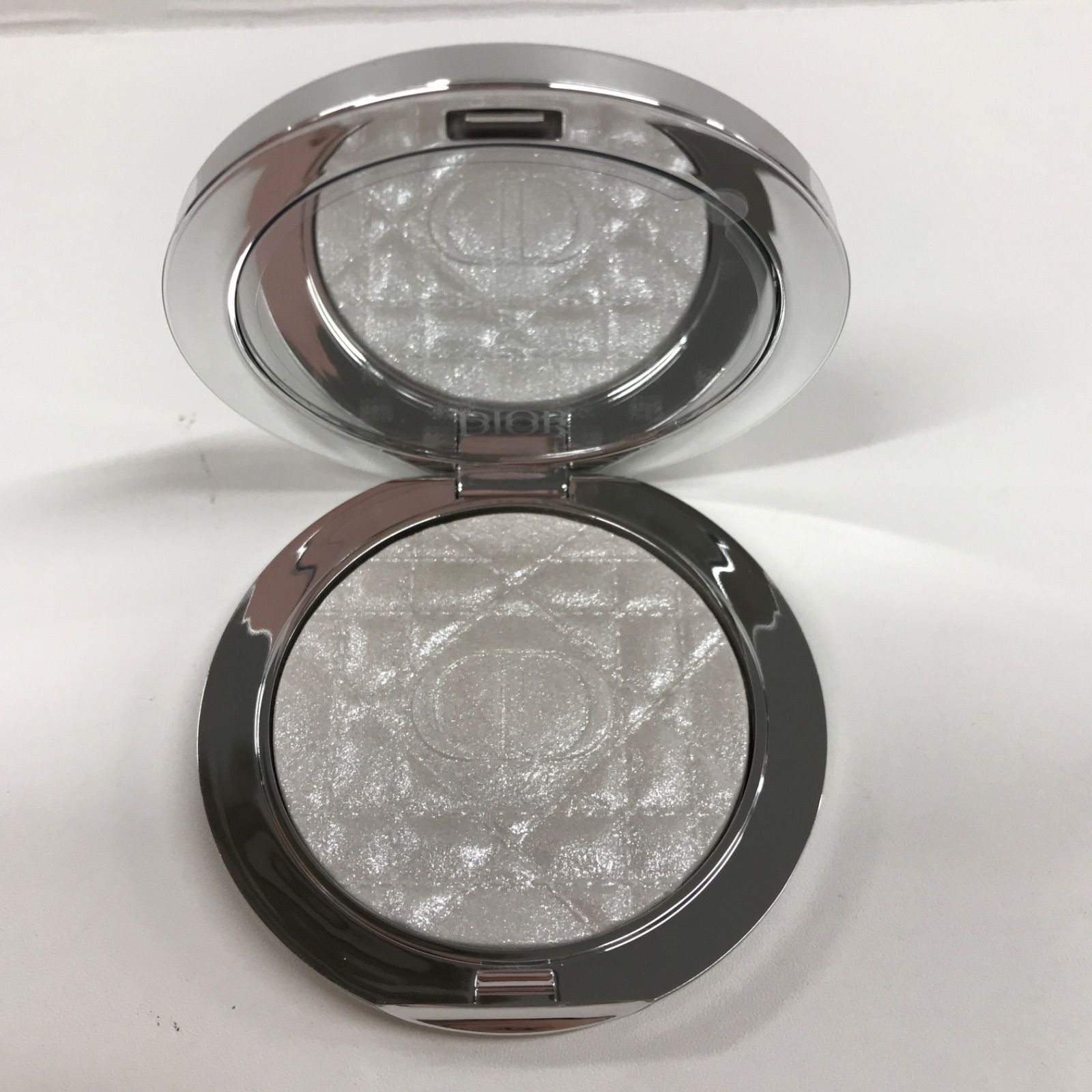 E365 K DIOR ディオールスキンフォーエバー グロウルミナイザー