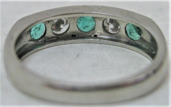 Pt900プラチナ リング 指輪 エメラルド 0.48ct ダイヤ 0.38ct - メルカリ