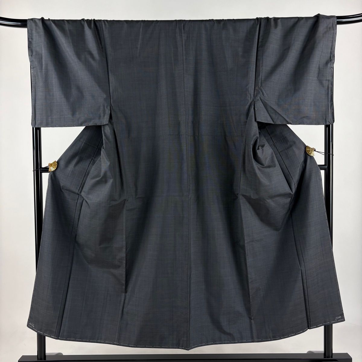 男着物 身丈148cm 裄丈72cm L 袷 アンサンブル 紬地 灰色 正絹 秀品