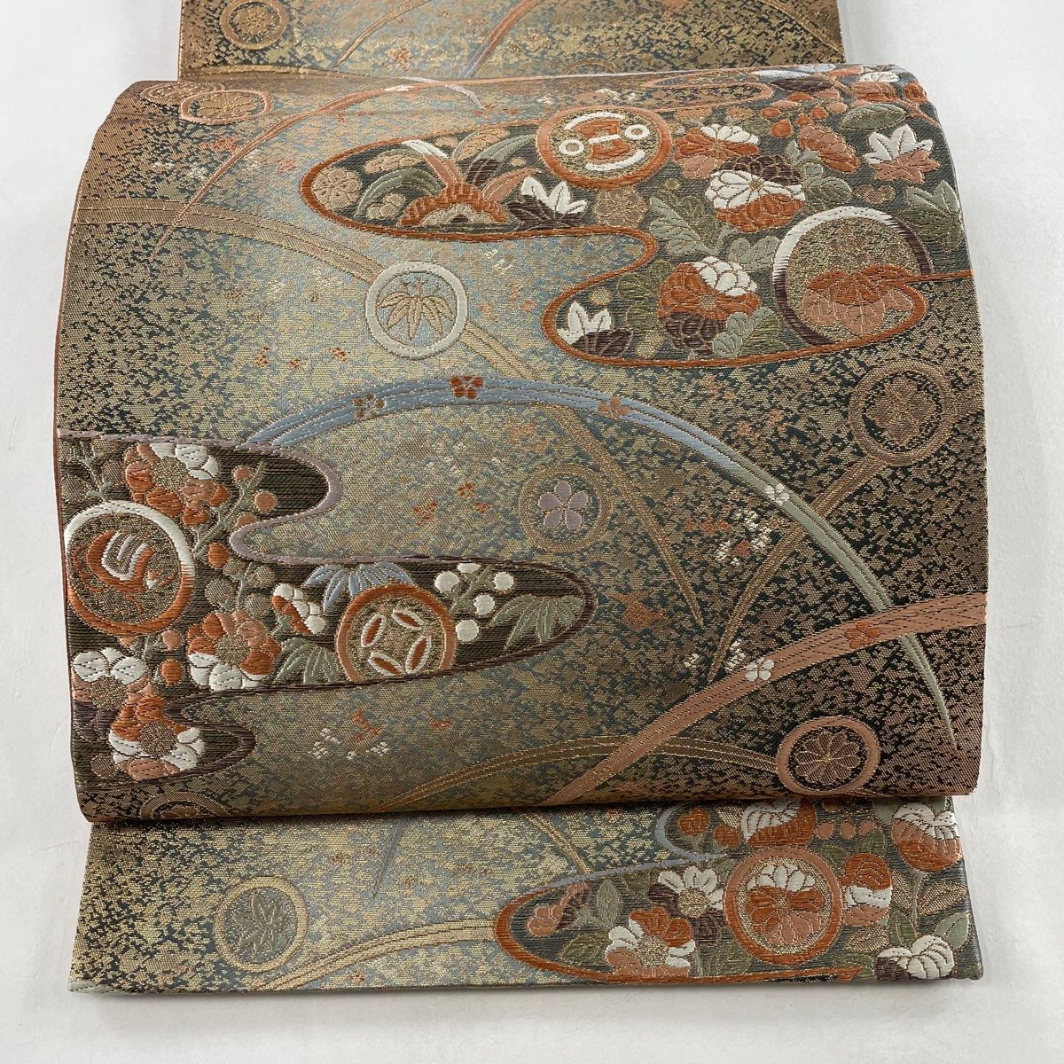 袋帯 美品 秀品 宝尽くし 松竹梅 刺繍 箔 灰緑 六通 正絹 【中古 袋帯 美品 秀品 宝尽くし 松竹梅 刺繍 箔 灰緑 六通 正絹 【中古