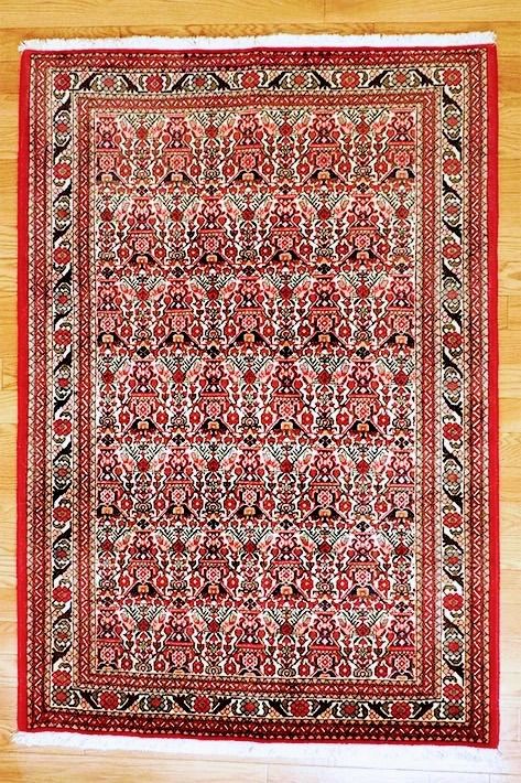 ペルシャ絨毯 絨毯 アバデ産 ラグ サイズ 106×155cm