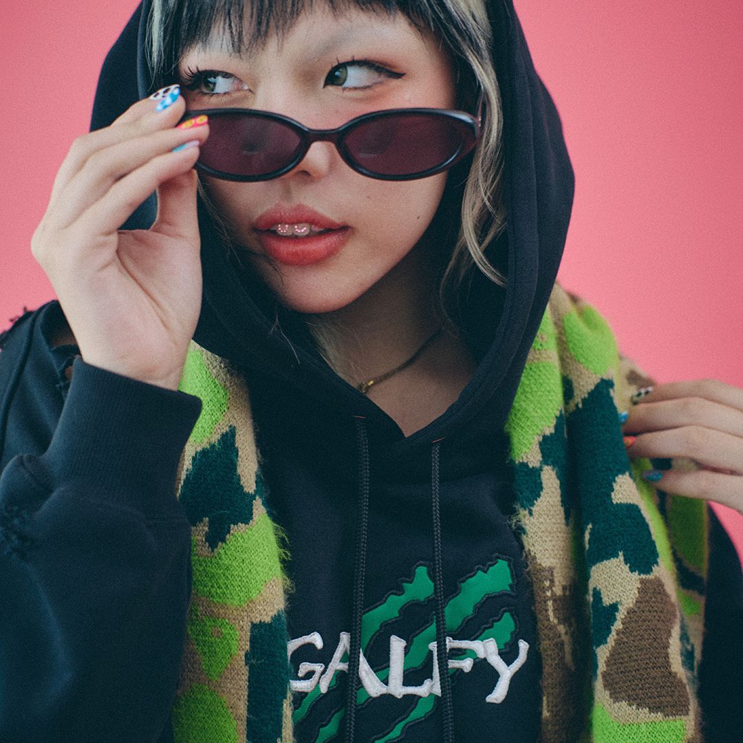 GALFY 犬デザイン ブラックパーカー GALFY モクモクパーカー 141003 ブラック オフホワイト イエロー