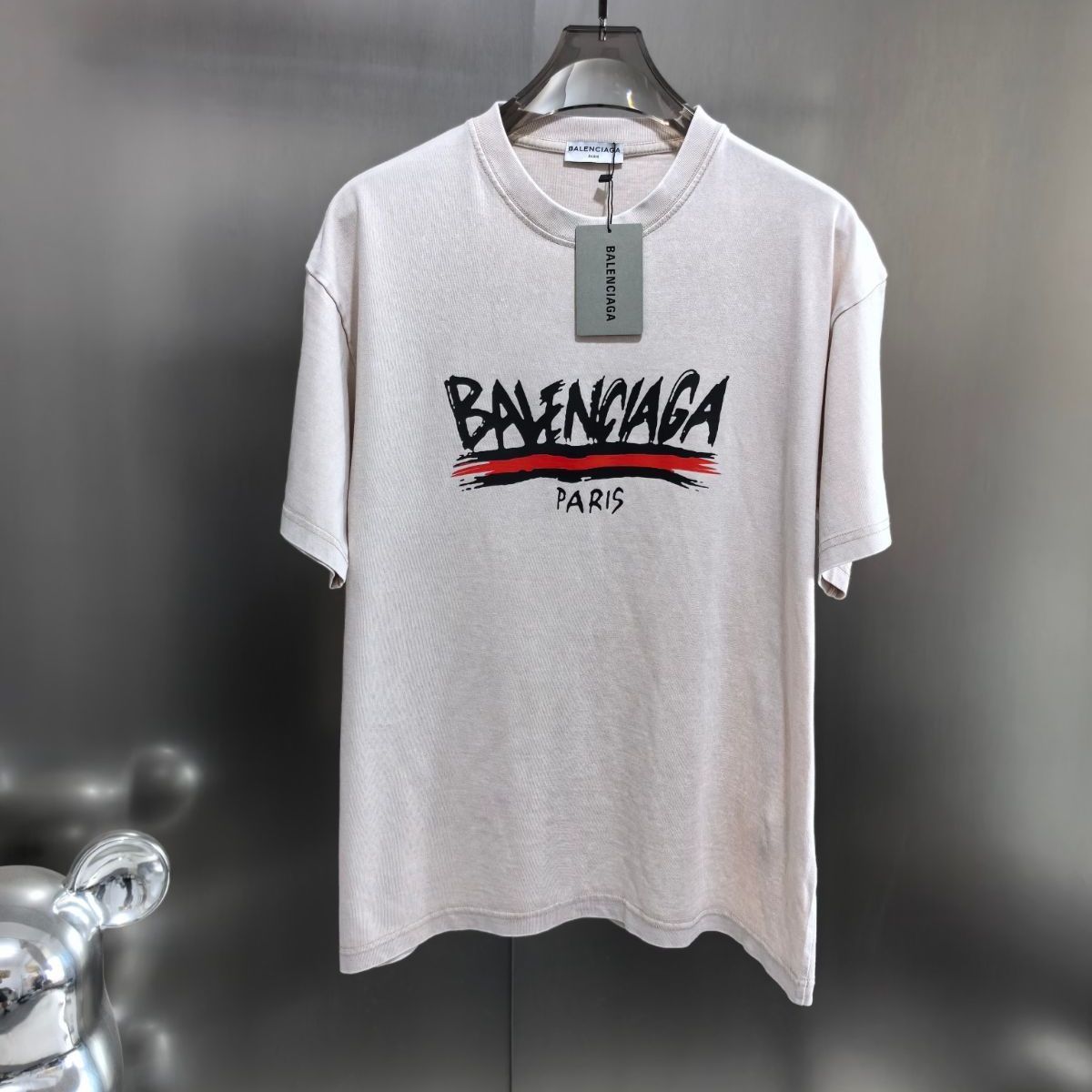 全新正規品】BALENCIAGA バレンシアガ ホワイト tシャツ半袖 文字ロゴ - メルカリ