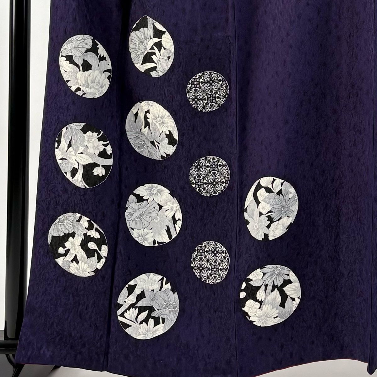 付下げ 身丈163cm 裄丈67cm M 袷 草花 丸文 濃紫 正絹 名品