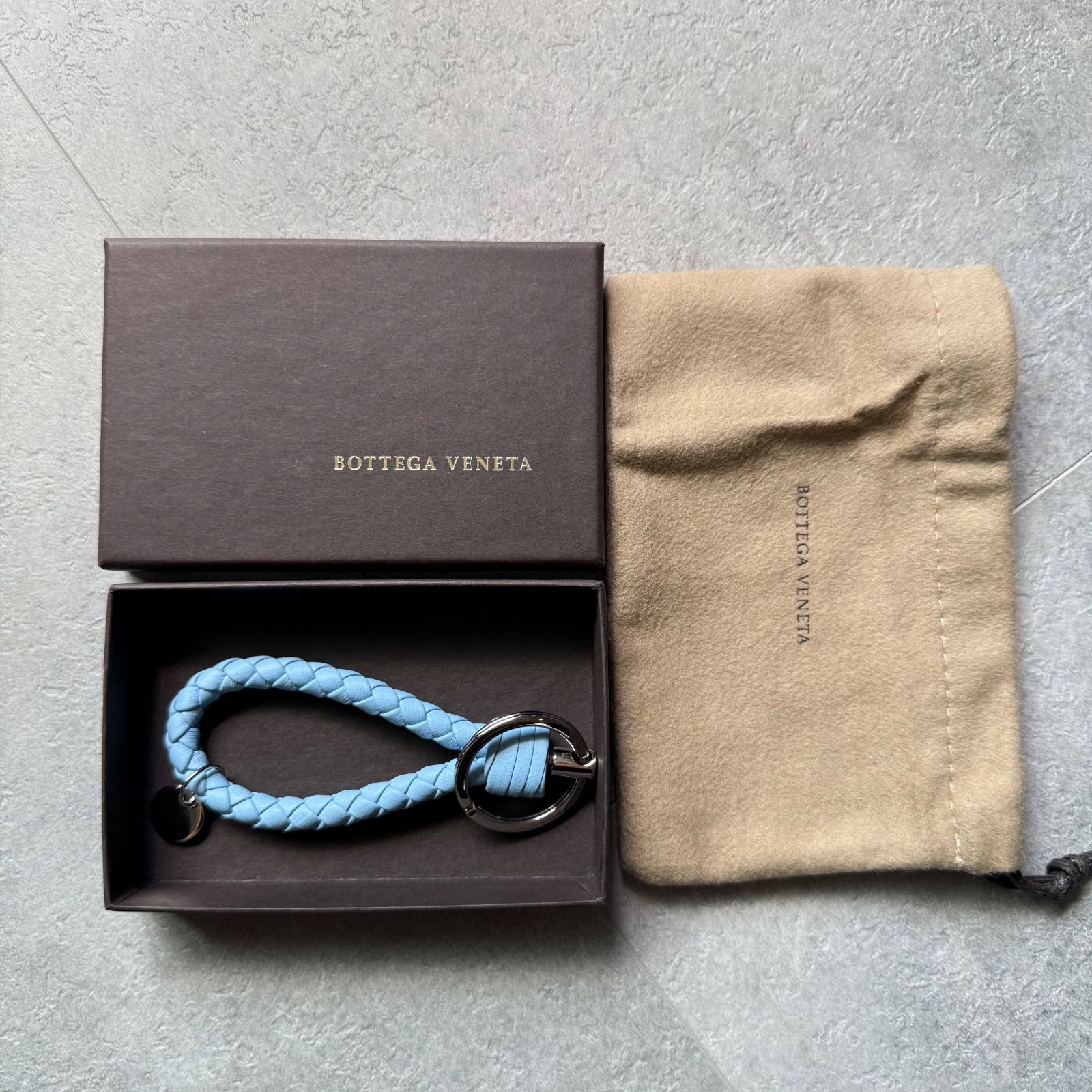 極美品 BOTTEGA VENETA ボッテガヴェネタ イントレチャート