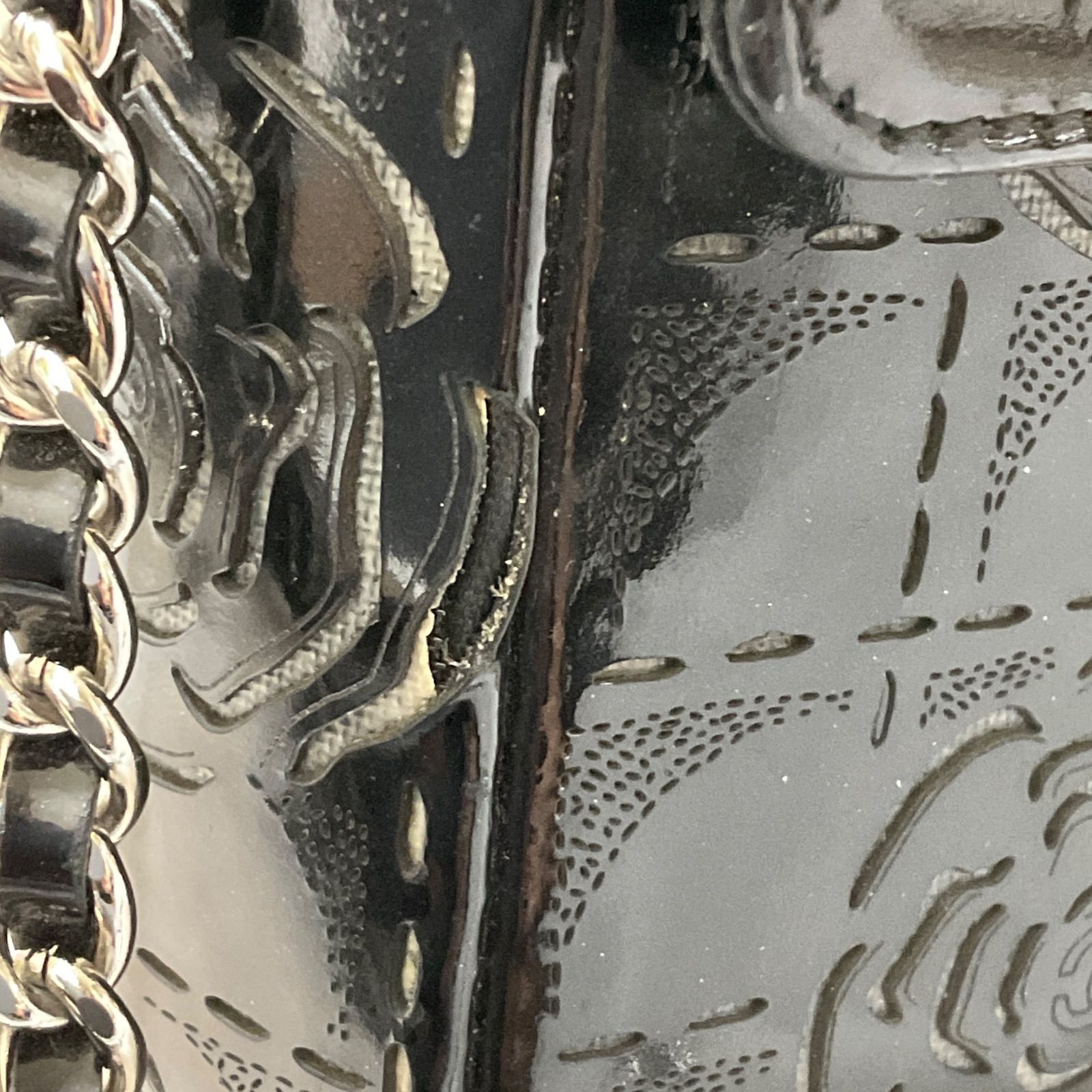 CHANEL シャネル カメリア ココマーク パテントレザー チェーン 