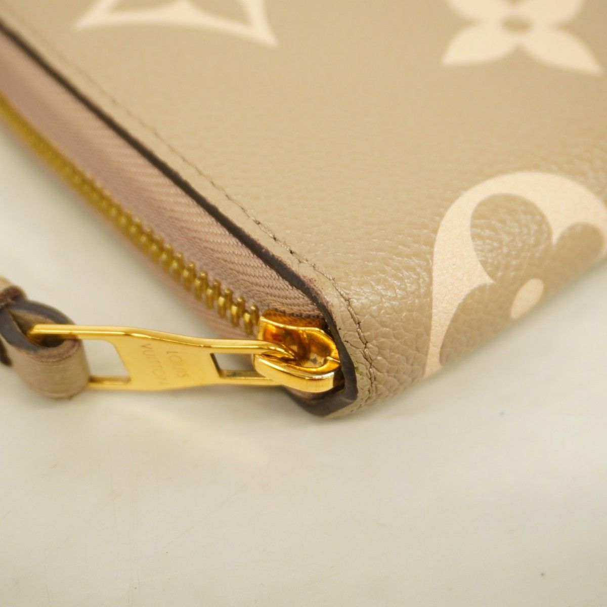 M69794 トゥルトレールクレーム