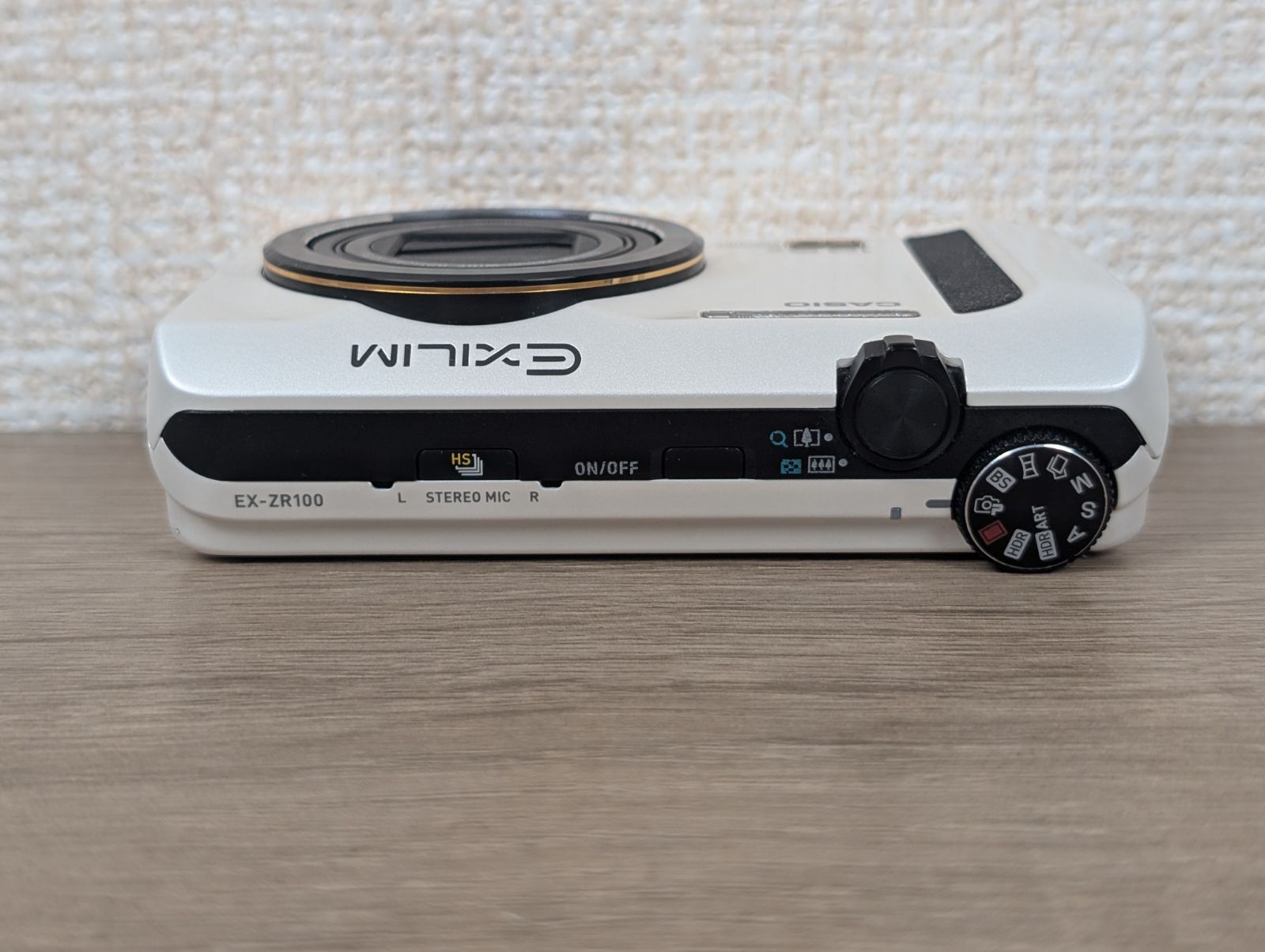 動作良好・すぐ撮影OK！】CASIO EXILIM EX-ZR100 ホワイト フルHD ハイ 