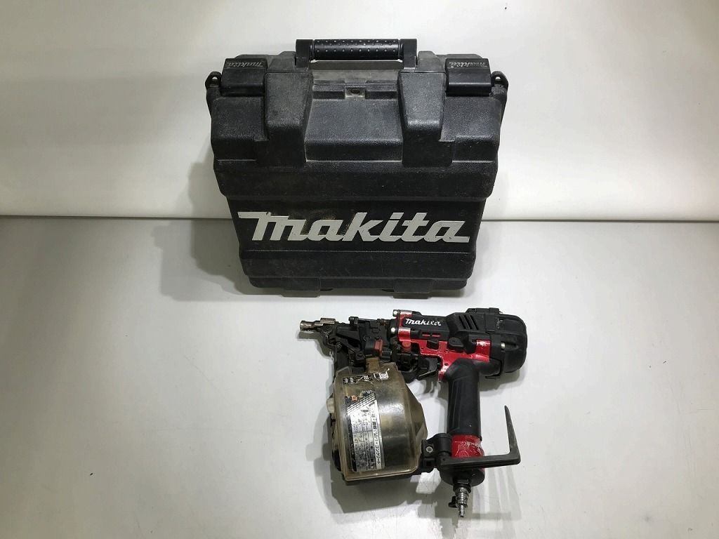 マキタ makita 65mm高圧エア釘打 AN636H
