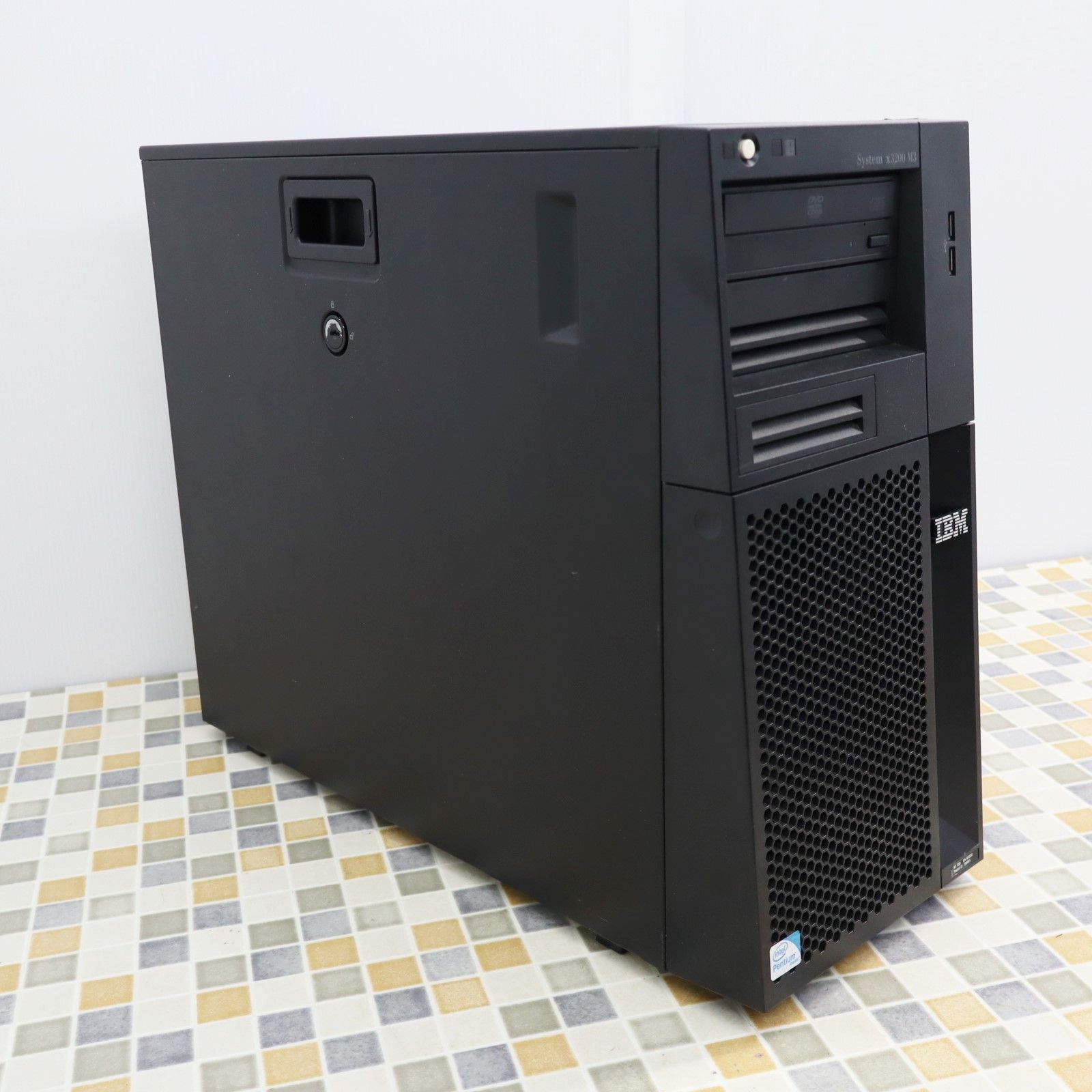 ▽BIOS起動OK ｜PC サーバー パソコン｜IBM System x3200 M3 Pentium