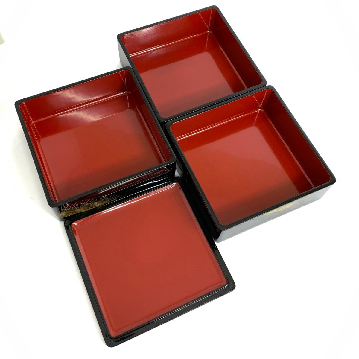 会津塗り 三段重 木製　本重三段 沈金若松 会津塗り 三段重 木製 本重三段 沈金若松 重箱沈金松