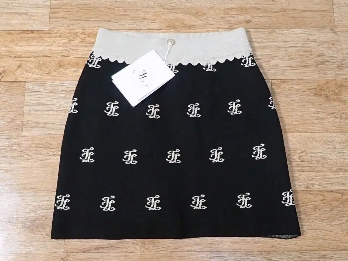 即納】fairliar スカート ゴルフウェア XS グリーン 24SS コレクション