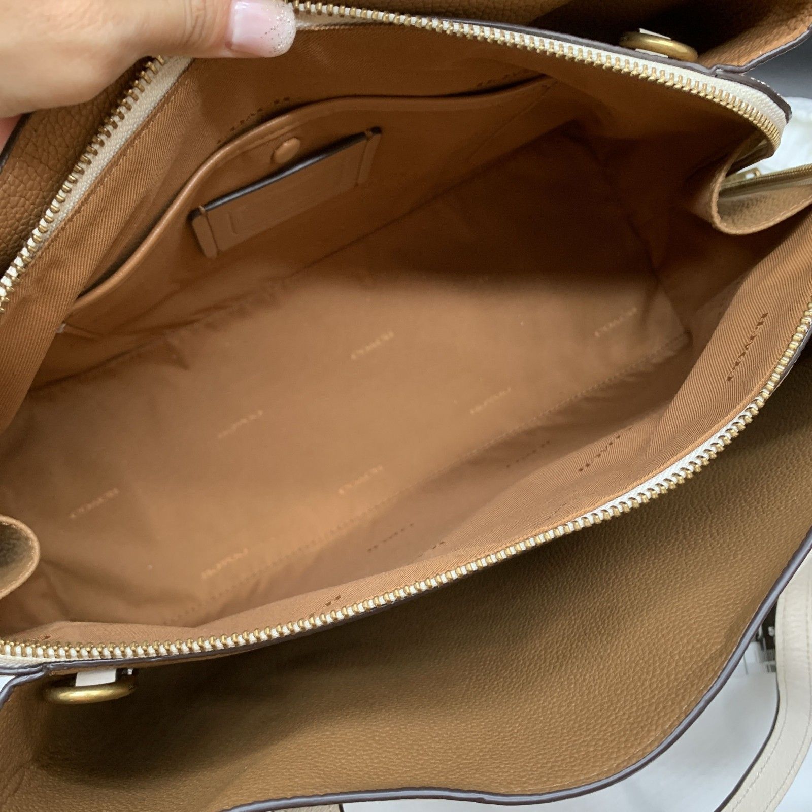 未使用保管品 コーチ COACH ターンロック レザー トートバッグ 