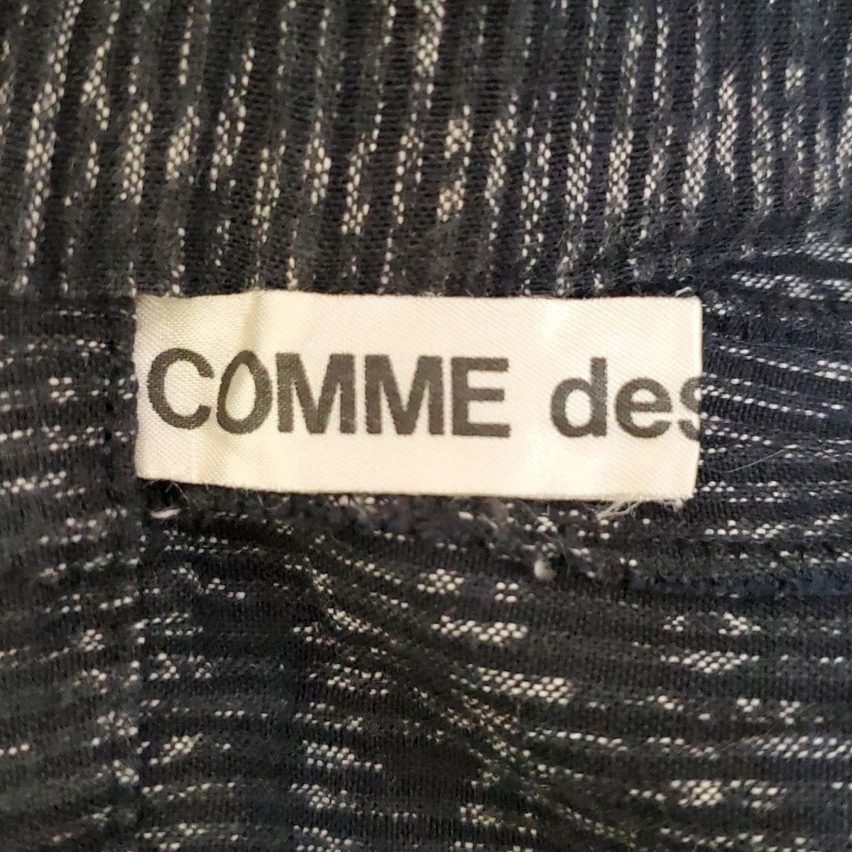 COMMEdesGARCONS コムデギャルソン