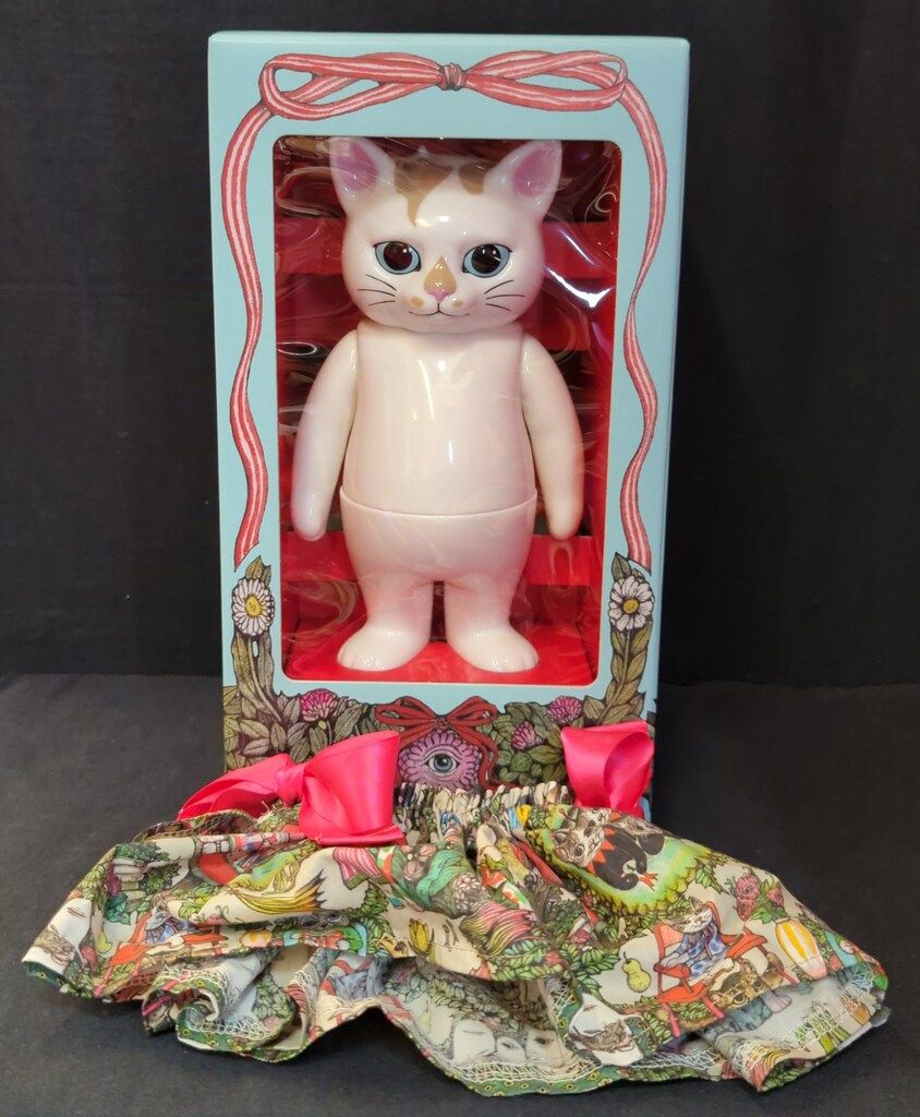 シ*ズ様 こはる　本屋のおねえさん　新品　ヒグチユウコ　猫フィギュア シ*ズ様 こはる 本屋のおねえさん 新品 ヒグチユウコ 猫