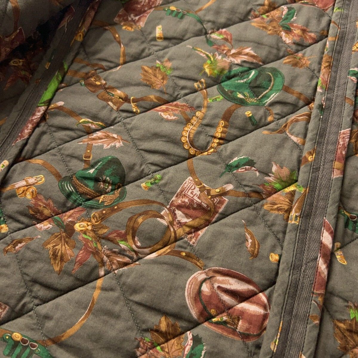 美品 PAPAS パパス / 裏地 総柄 中綿入り キルティング