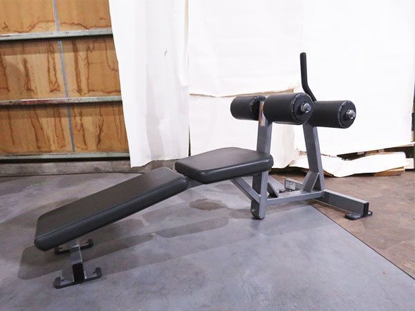 HAMMER STRENGTH/ハンマー・ストレングス ECLINE/ABDOMINAL BENCH デクライン/アブドミナル・ベンチ  シットアップベンチ - メルカリ