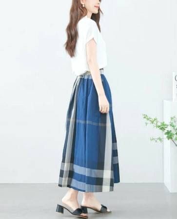 新品  2色目の方も続々  人気のタフタスカート 今シーズン1枚は是非っ！