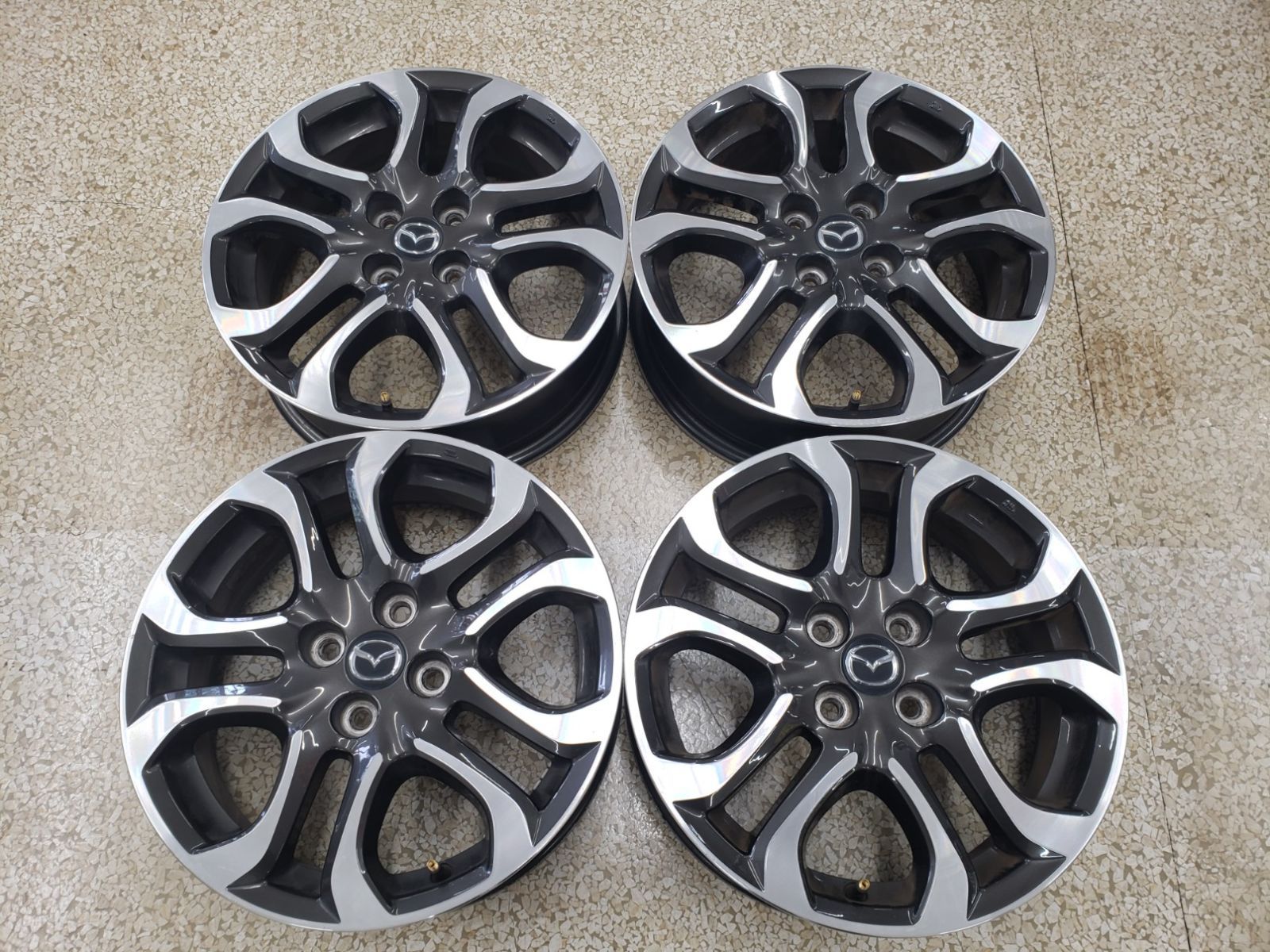 ◎傷 少 MAZDA DJ5FS デミオ 純正 16in 5.5j 40 100 4H ハブ径54mm DJLFS マツダ2 MAZDA2 DW5W DE5FS NDロードスター ベリーサ