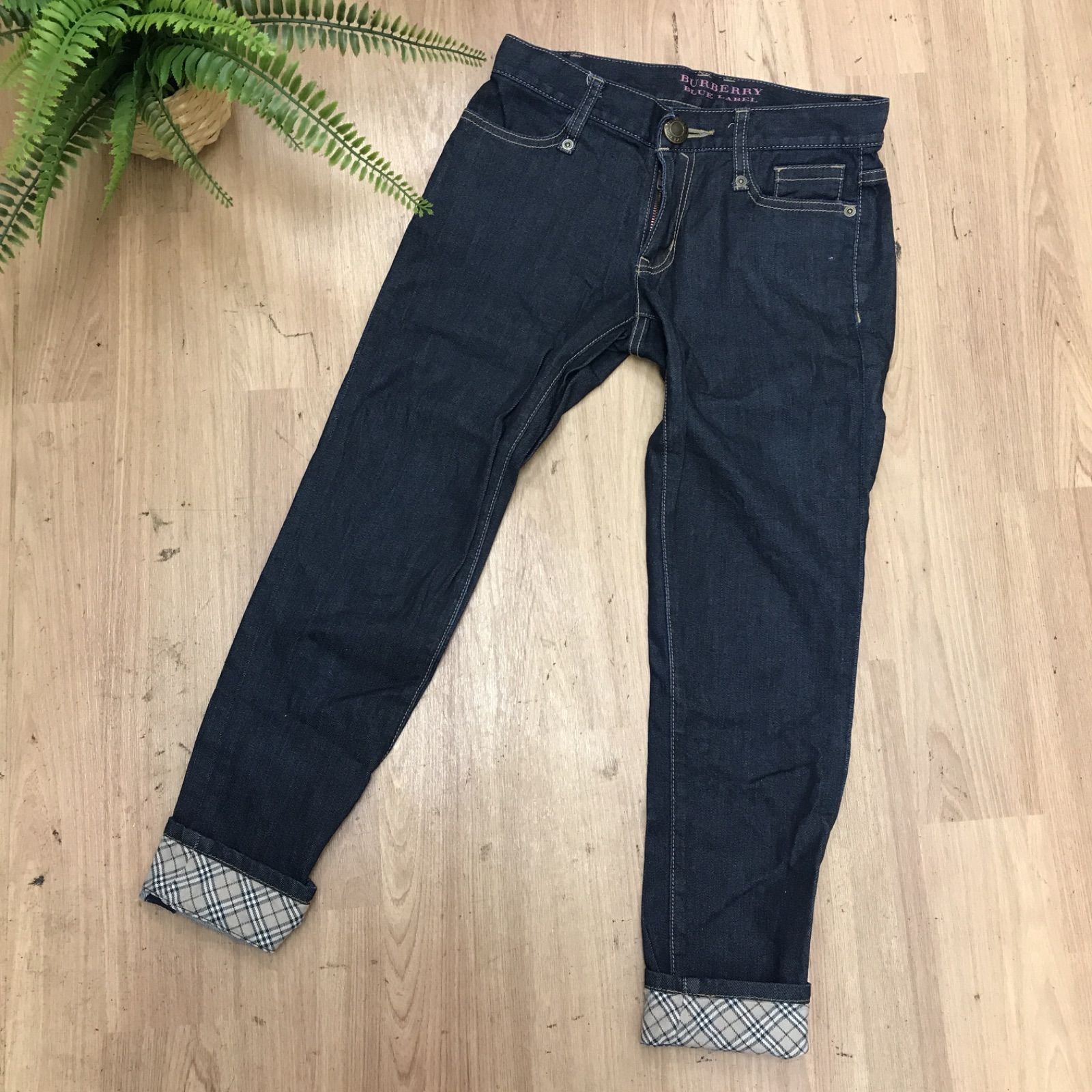 【7961-1】バーバリーブルーレーベル　ロールアップ　ノバチェック　デニムパンツ　クロップド丈　サイズ36-0
