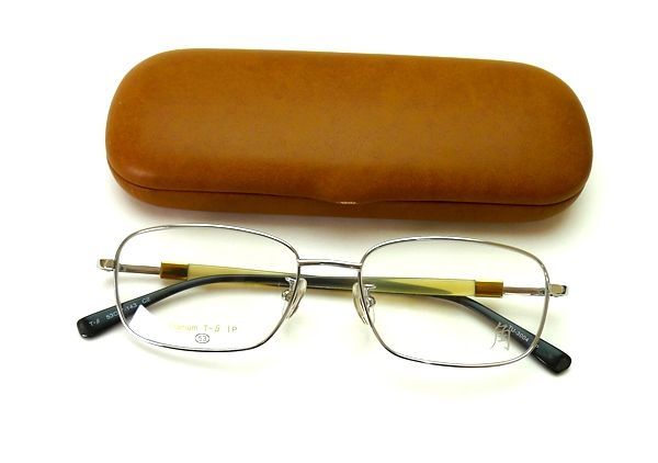 メルカリショップ限定セール・現品限り 10数年前の天然のバッファロー