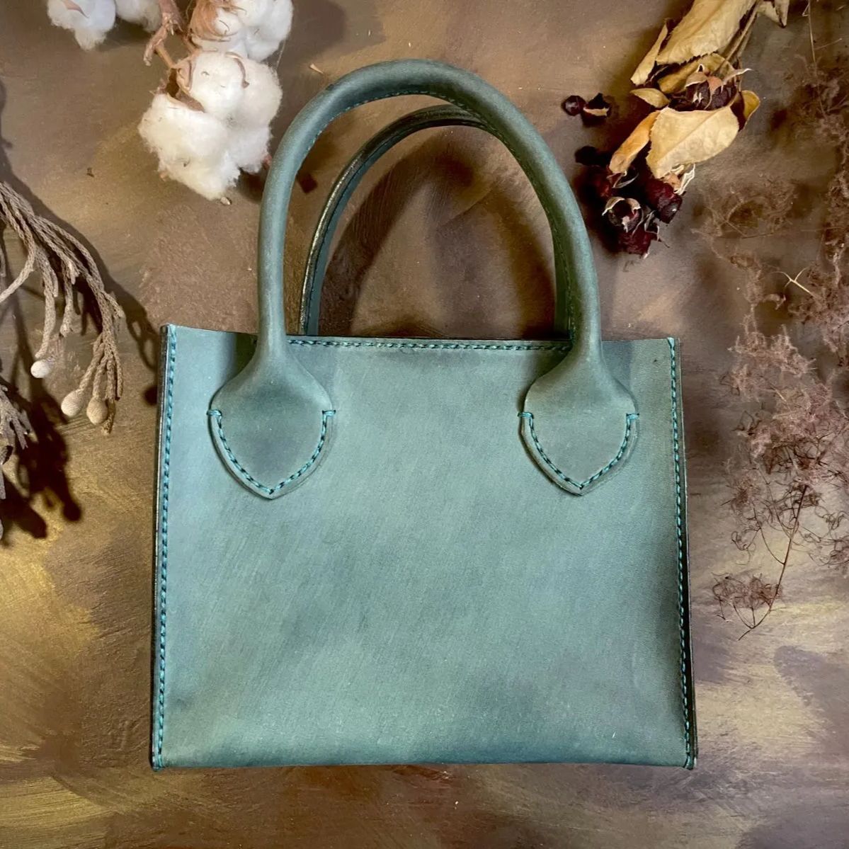 極美品】イアパピヨネ earPAPILLONNER かごバッグ レッサーパンダ ear