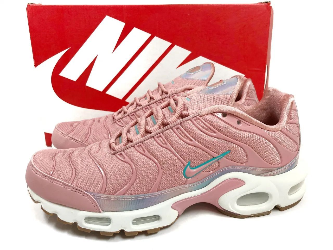 日本未発売 17年製 NIKE AIR MAX PLUS SE RED STARDUST WMNS US10/27.0 ピンク ナイキ エアマックス プラス 虹 オーバーレイ 862201-600