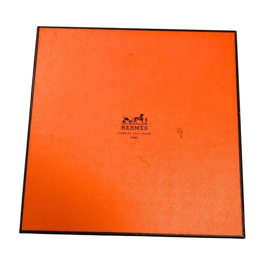 美品　HERMES　エルメス　カレ90《TURBANS DES REINES》 HERMES - エルメス スカーフ カレ90 TURBANS DES REINES【AFI22】の