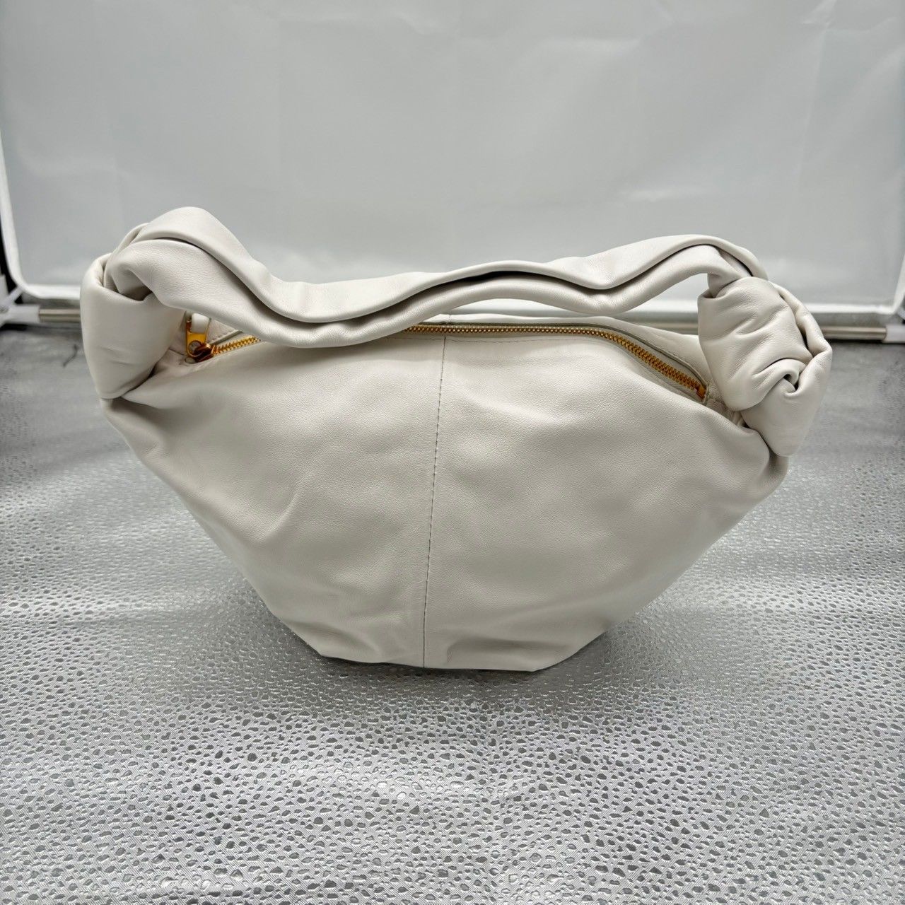 ボッテガヴェネタ ダブルノット 白 バッグ ボッテガヴェネタ