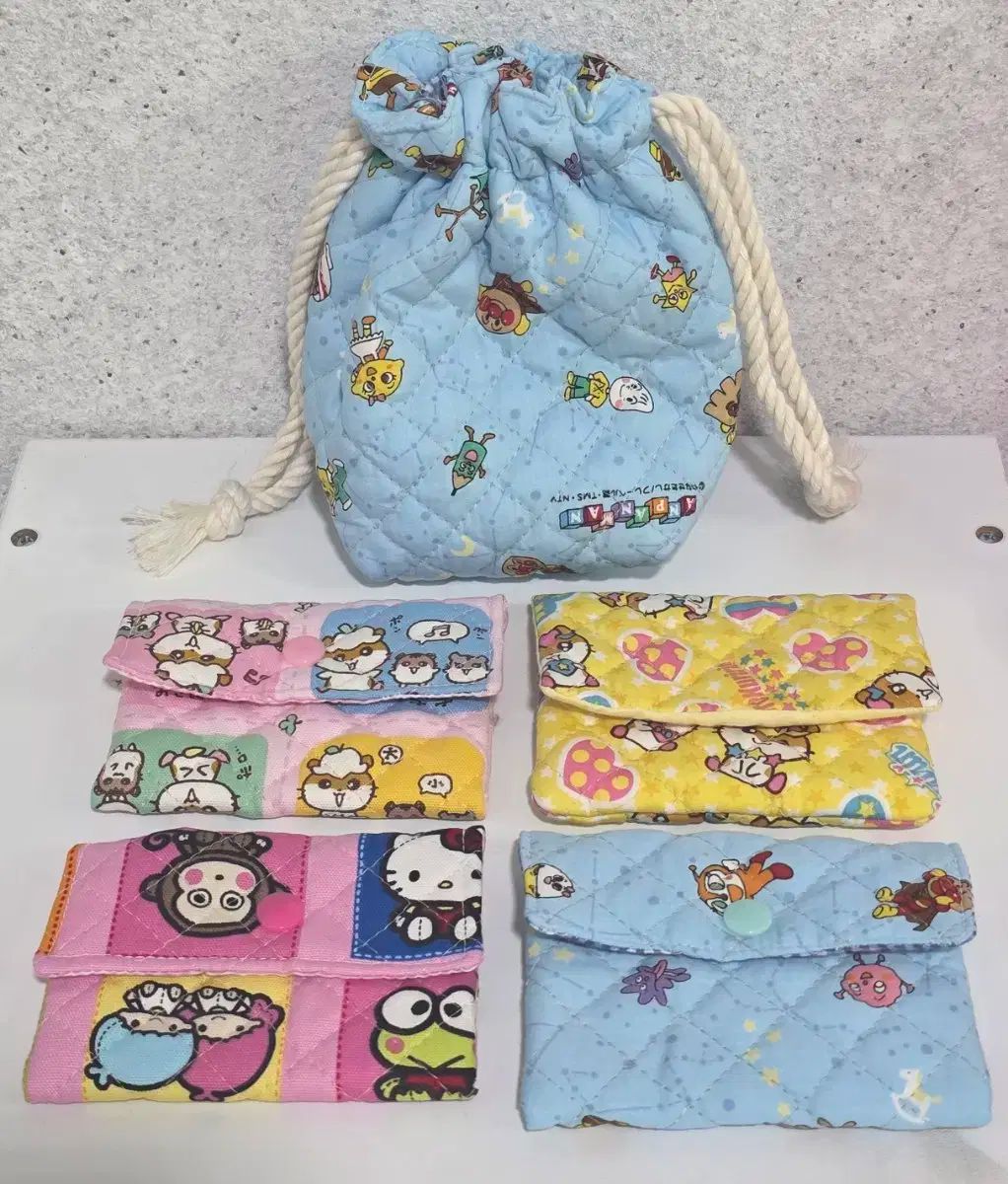 Sanrio サンリオ クリリン アンパンマン 手数料 ウォレット ボクゾリ ポーチ 送ります バッチ