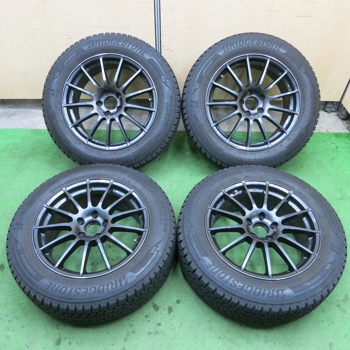 バリ溝 22年 キレイ 9.5分 ベンツ 等 IRVINE 235|60R18 スタッドレス ブリヂストン ブリザック DM-V3 アーヴィン 18インチ PCD112|5H 5050205ナス