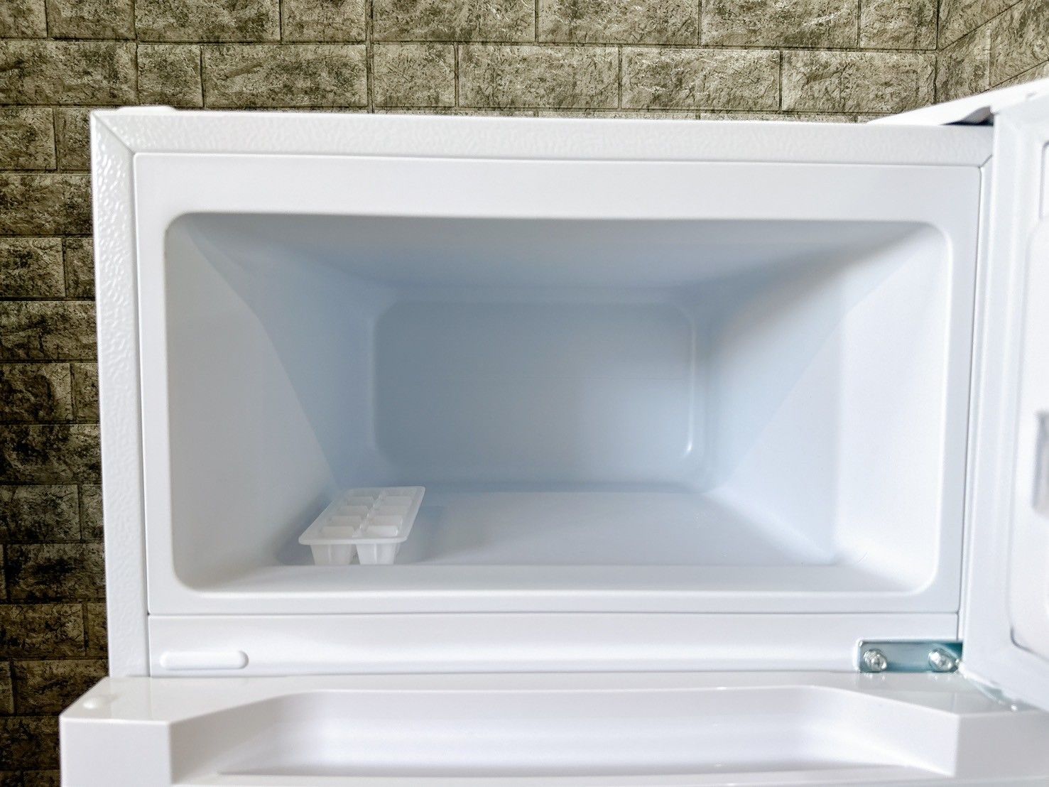 高年式】大阪送料無料☆3か月保障付き☆冷蔵庫☆ヤマダ☆2ドア☆2024年