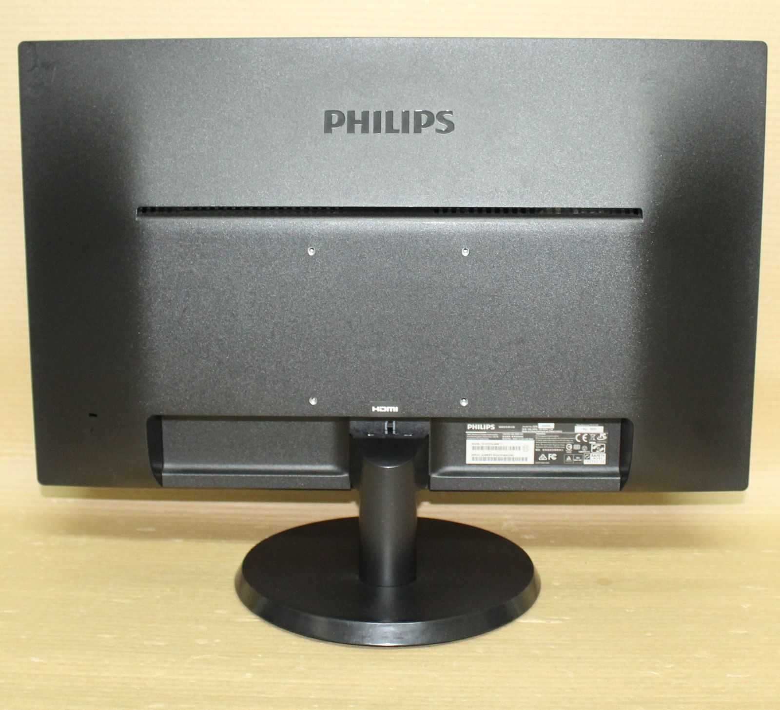 70404★PHILIPS 21.5型TFT液晶ディスプレイ 223V5LHSB/11【2020年製/送料込み】