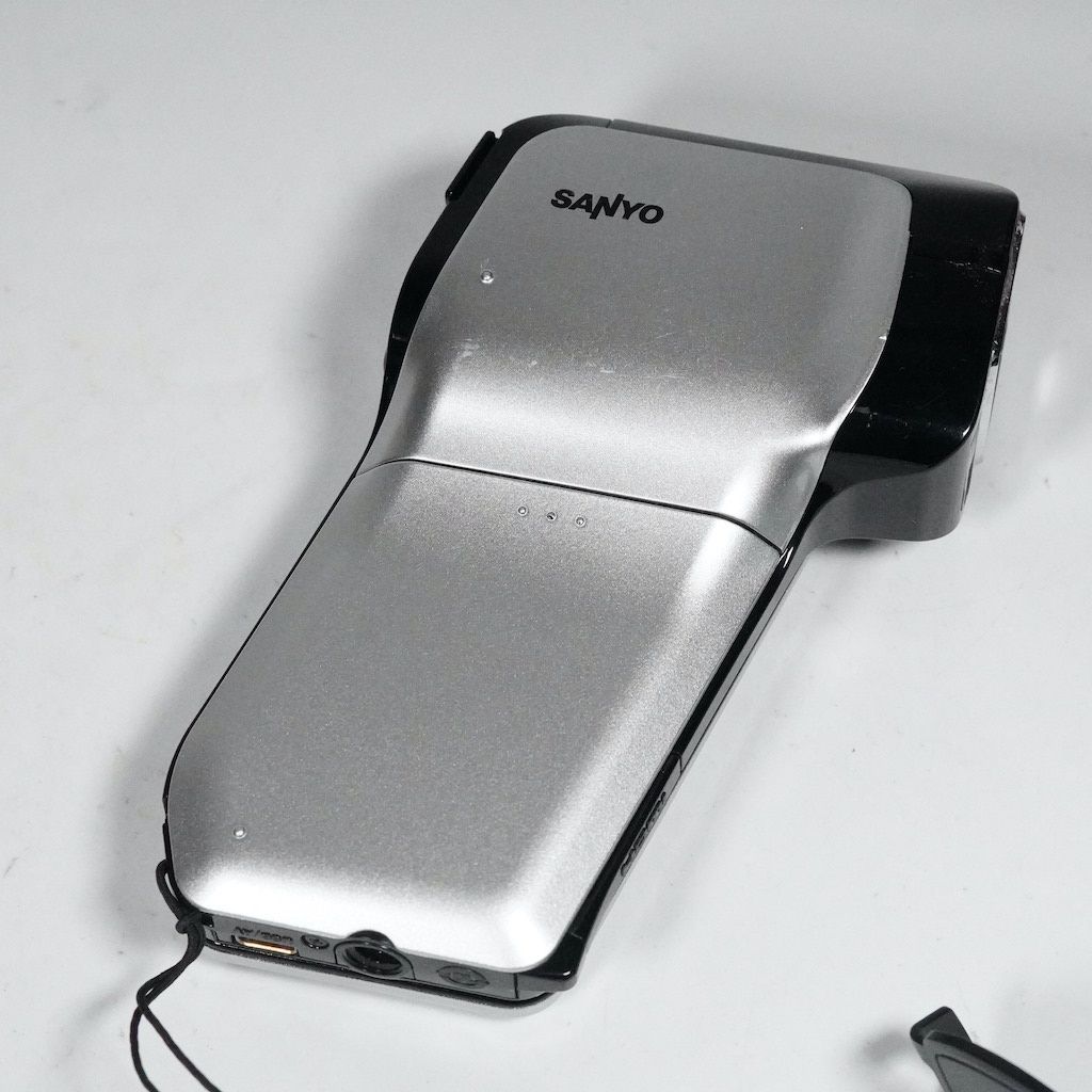 【動作確認ＯＫ】SANYO Xacti　DMX-CG11 31THIxQVscL.jpg_BO30,255,255,