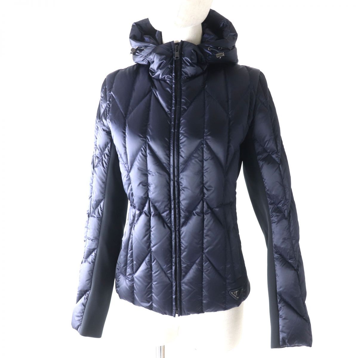 美品☆正規品 PRADA プラダ 290984 18年 トライアングルロゴ／三角 