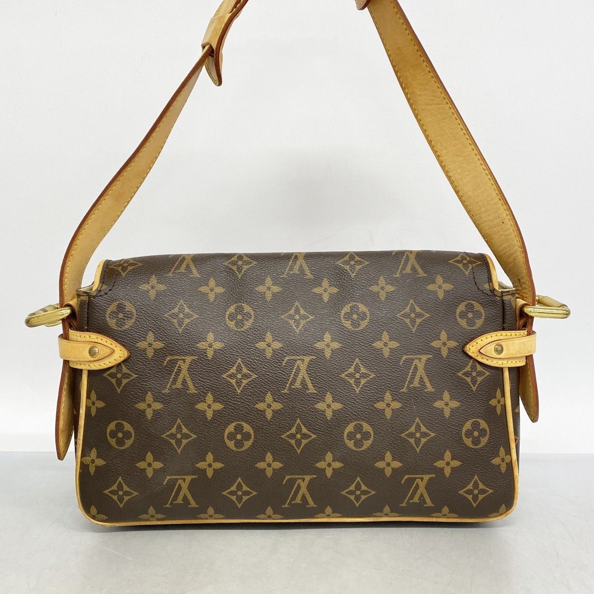 ショルダーバッグ