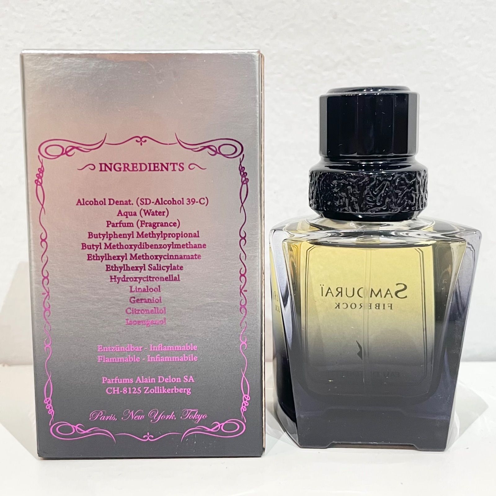 ＊ストロベリー　フェイクスワッグ 719527 サムライ フィベロック オードトワレ 30ml SAMOURAI