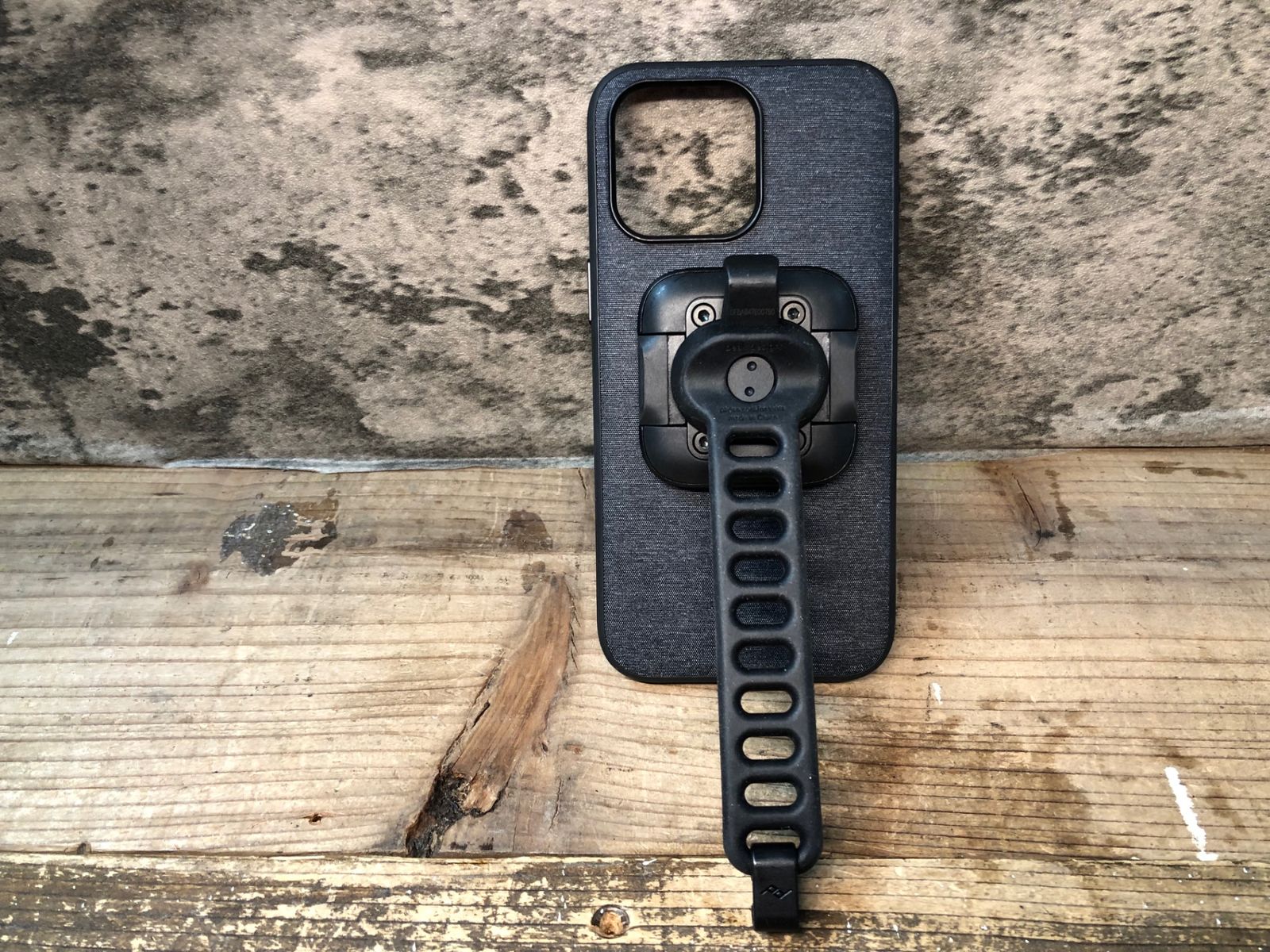 IS393 ピークデザイン PEAL DESIGN iPhone 15 Pro Max V2 ユニバーサル