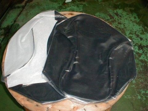 ヤマハ rz250 rz350純正シート YAMAHA RZ純正シート(金具付き