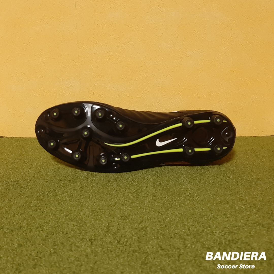 NIKE ナイキ サッカースパイク ティエンポ レガシー III HG-E