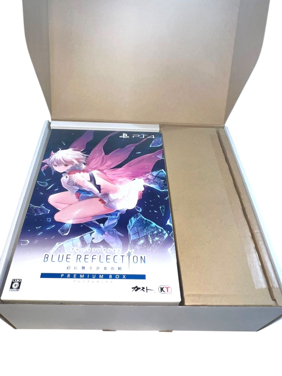ほぼ新品 ブルーリフレクション　幻に舞う少女の剣 プレミアムボックス　ps4 ほぼ新品 ブルーリフレクション 幻に舞う少女の剣 プレミアムボックス