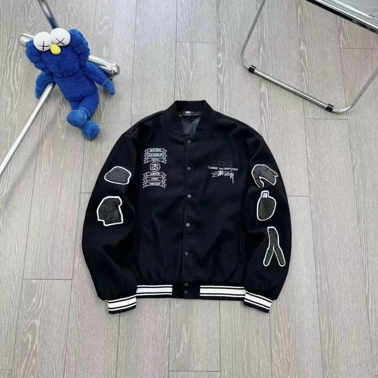 早い者勝ち】STUSSY コムデギャルソン40thコラボスタジャン 販売リンク