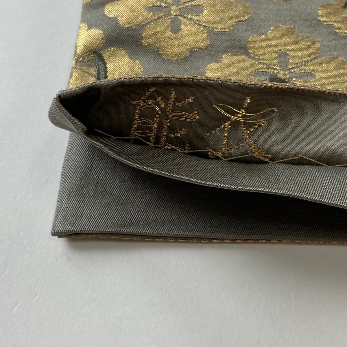 袋帯 秀品 雪輪 草花 金糸 箔 灰茶 六通 正絹 【中古】 - メルカリ