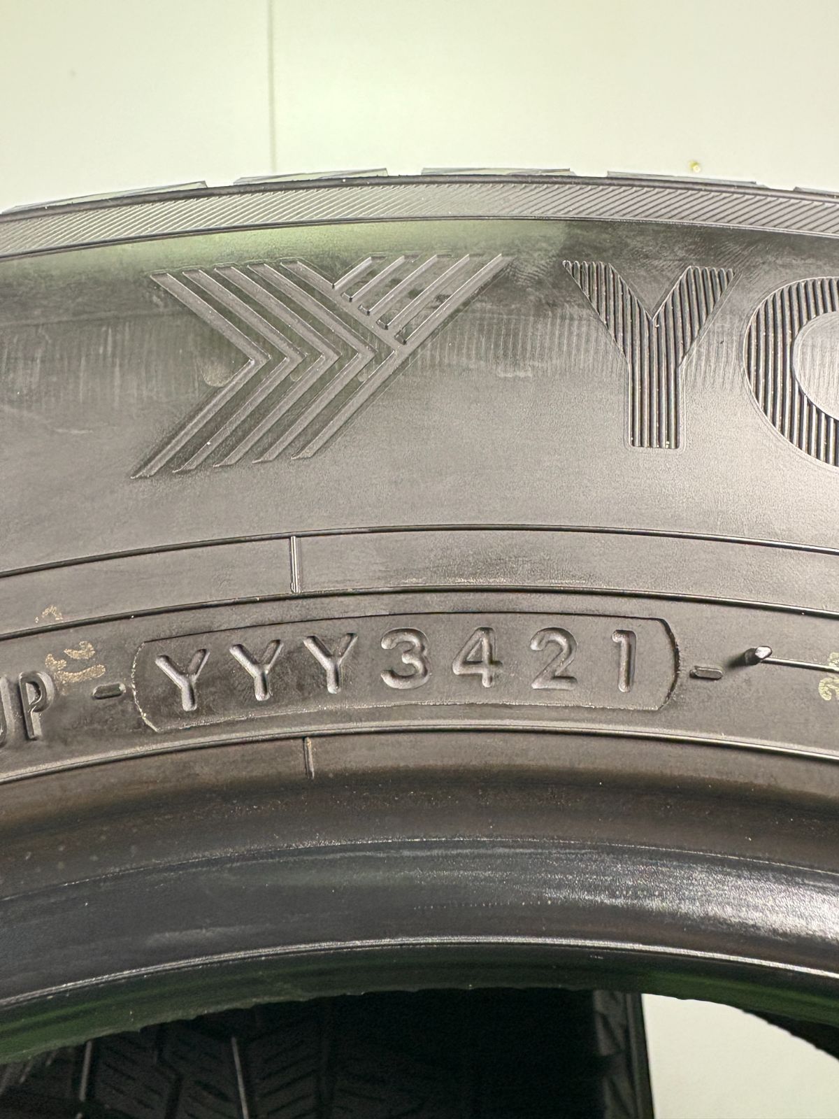 冬タイヤ スタッドレス