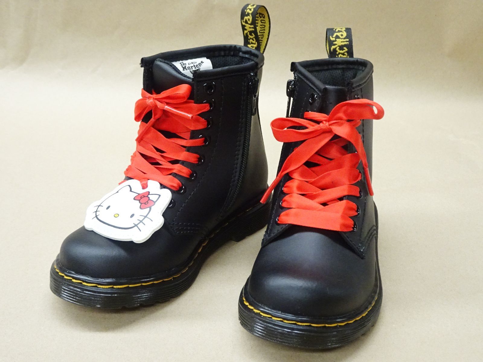Dr.Martens JUNIOR 16.5cm HELLO KITTY