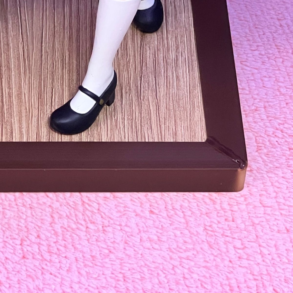 ❷ご注文はうさぎですか？　プライズフィギュア用台座（お茶会ver）