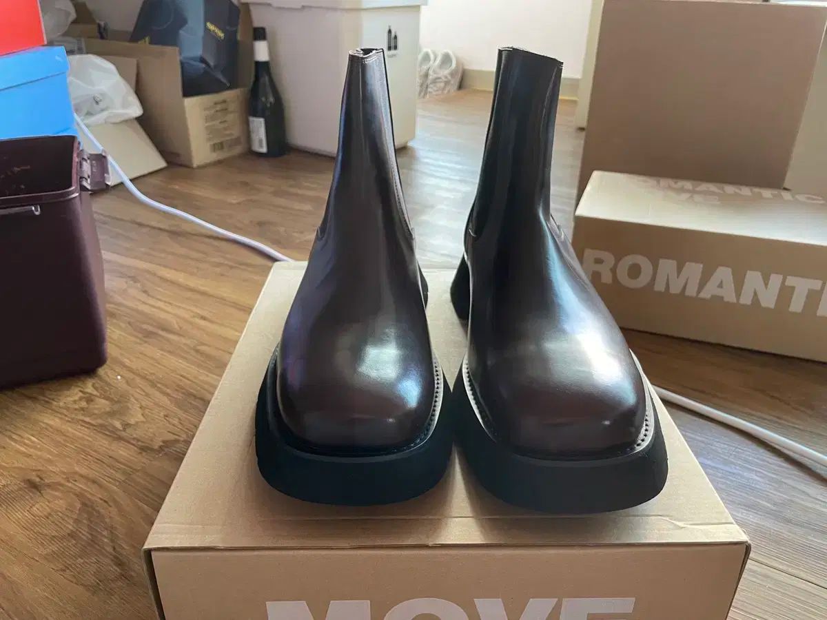 MOVE