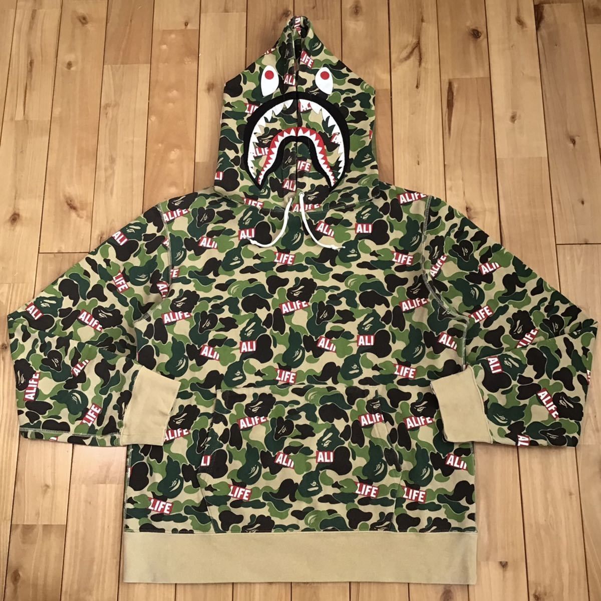 APE CAMO カモフラ　シャーク　プルオーバー　パーカー　パーカー　迷彩アメカジ