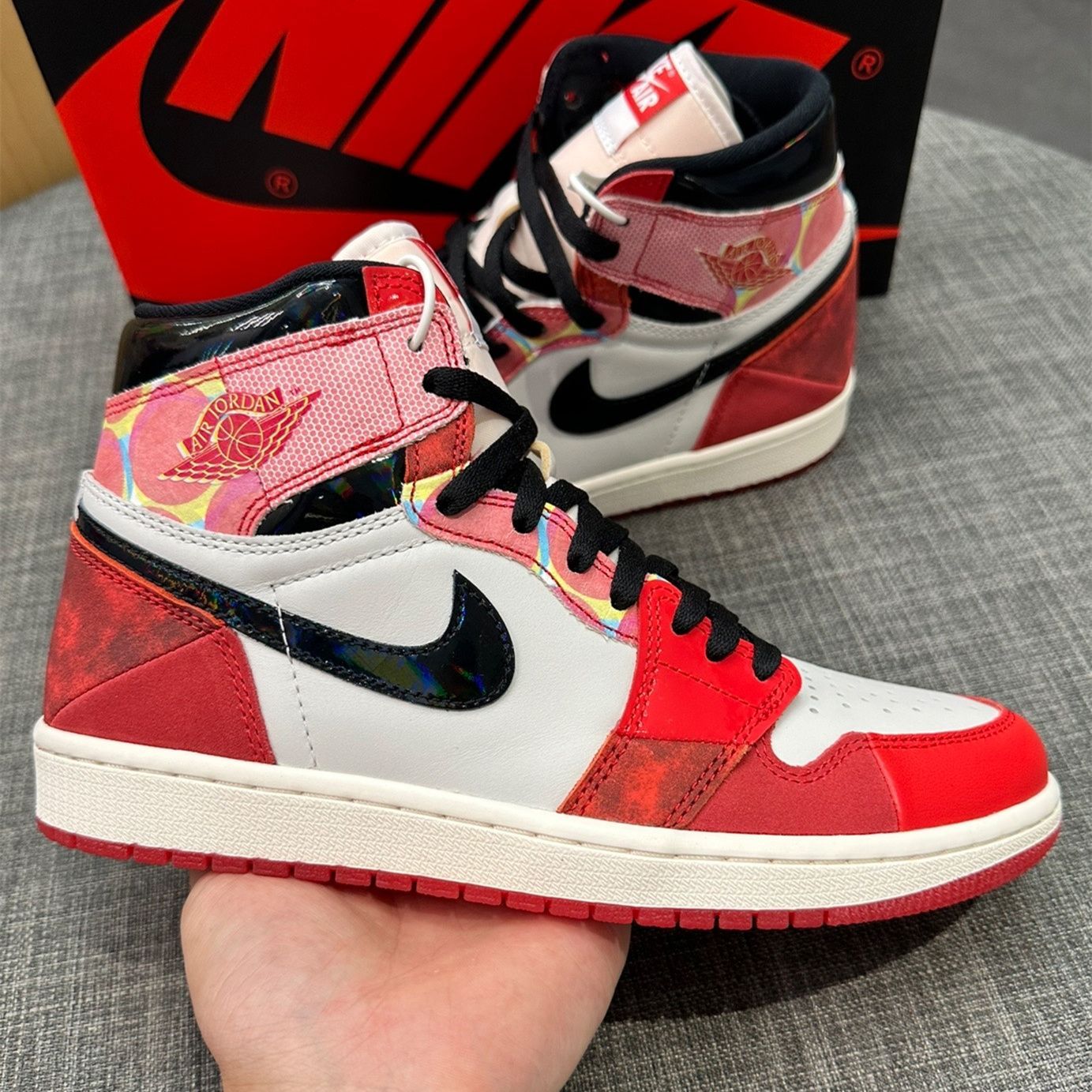 新品未使用 エア ジョーダン 1 RTR ハイ OG スパイダーマン Nike Air Jordan 1 High OG Spider Man -  メルカリ