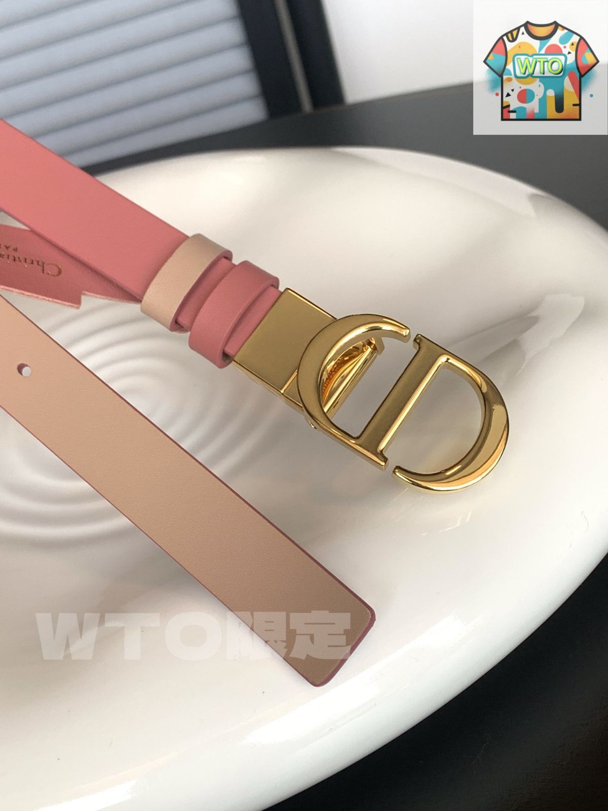 Dior ディオール　ベルト　箱付き 箱付き Dior ディオール ベルト CD ロゴ バックルベルト レザー
